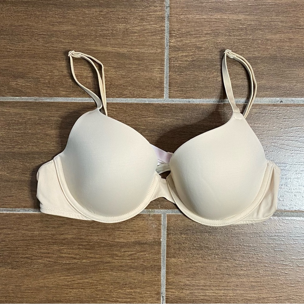 PINK Victoria’s Secret Beige Bra